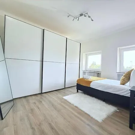 Villa Charming 5bedroom With Gym,garden,parking&terrace-hol15