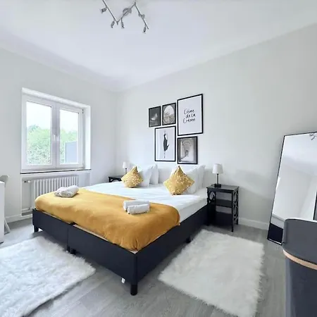 Charming 5bedroom With Gym,garden,parking&terrace-hol15 别墅 *