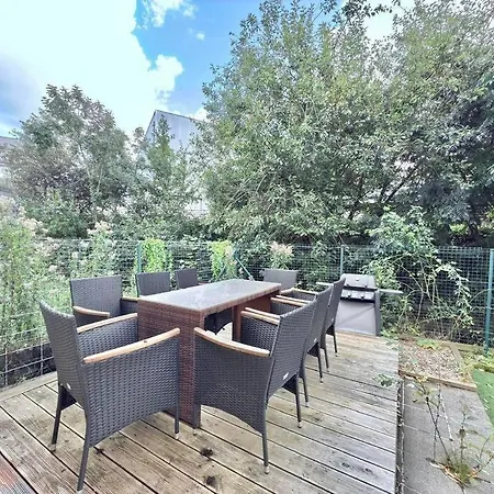 Villa Charming 5bedroom With Gym,garden,parking&terrace-hol15 *