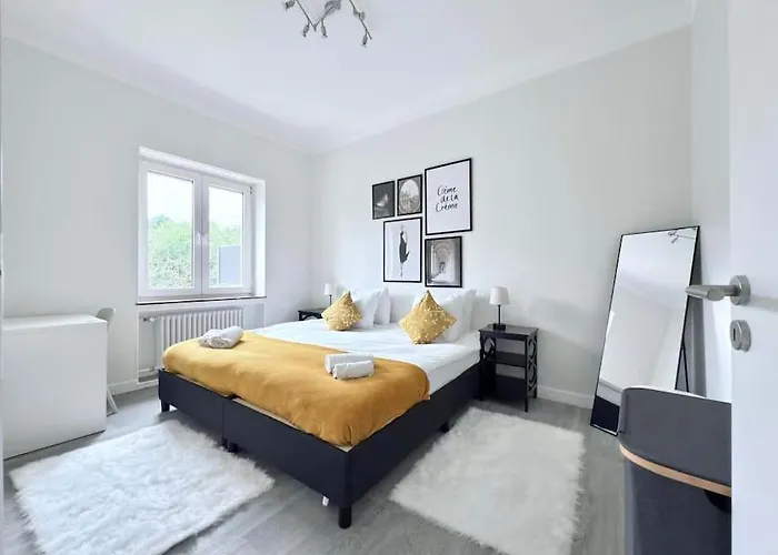 Charming 5bedroom With Gym,garden,parking&terrace-hol15 Villa *