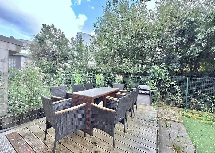 Villa Charming 5bedroom With Gym,garden,parking&terrace-hol15 *