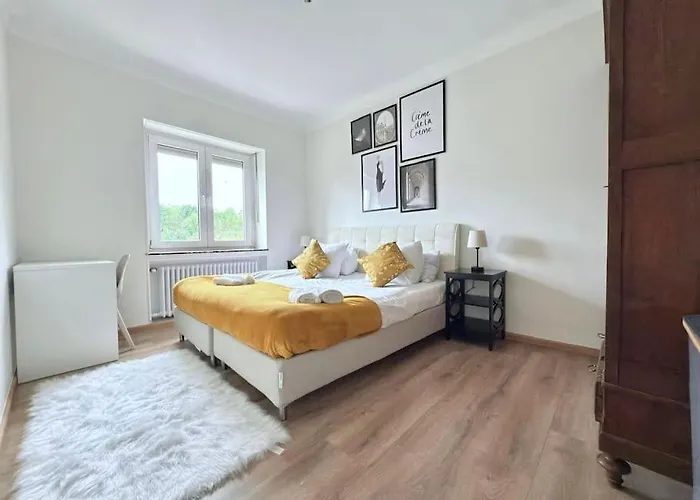 Charming 5bedroom With Gym,garden,parking&terrace-hol15